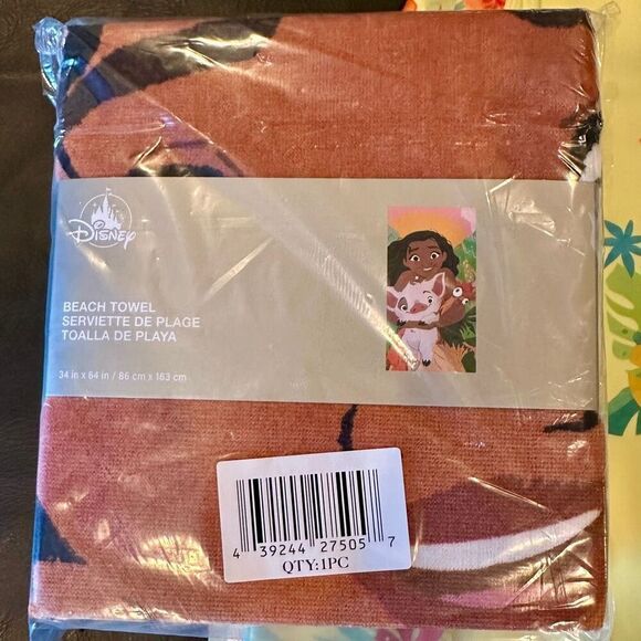 NWT Disney Moana 1-pc Swimsuit Sz 9/10 Girls & Moana/Pua Beach Towel - Picture 3 of 3